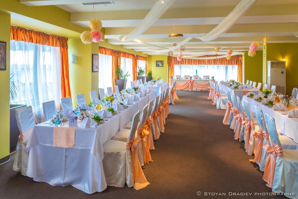 Snezhanka Hotel Pamporovo Ngoại thất bức ảnh